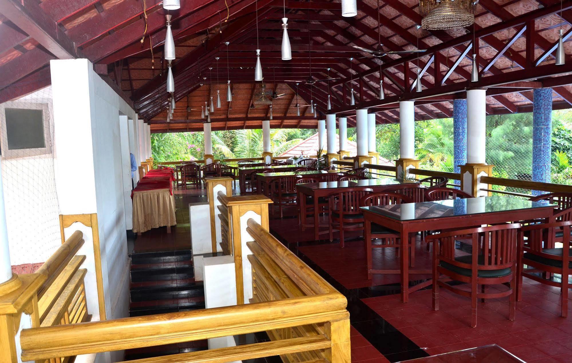 Vascodagama Beach Resort Kappad Extérieur photo