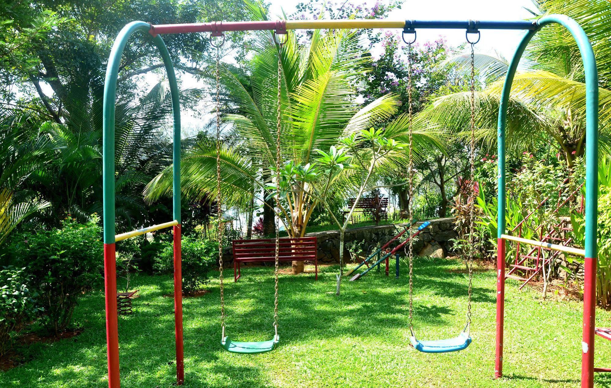 Vascodagama Beach Resort Kappad Extérieur photo