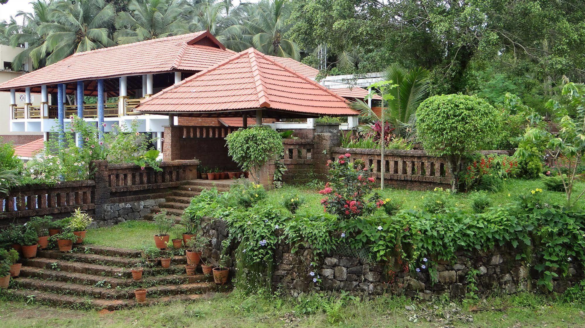 Vascodagama Beach Resort Kappad Extérieur photo